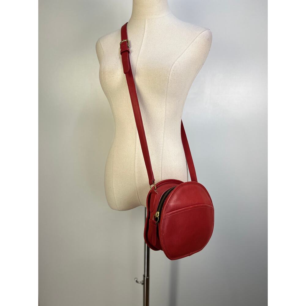 Vintage Coach Chester Canteen Crossbody Red Leather Bag 9901 - Picture 2 of 11